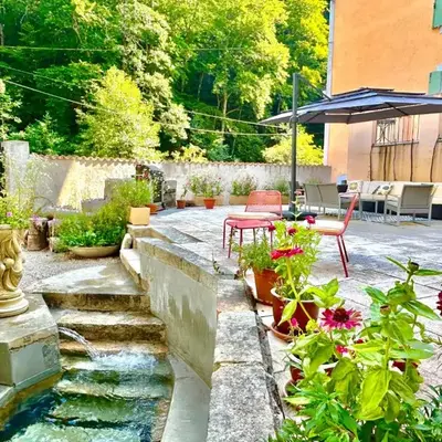 Notre-Dame d'Escouloubre Sources d'eaux chaudes privées et sauna