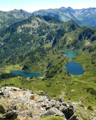 a view of two lakes on a mountain at Grand gîte au cœur des Pyrénées - Ariège Mijanes in Mijanès
