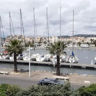 Appart. calme 5 Pers vue sur le port de gruissan