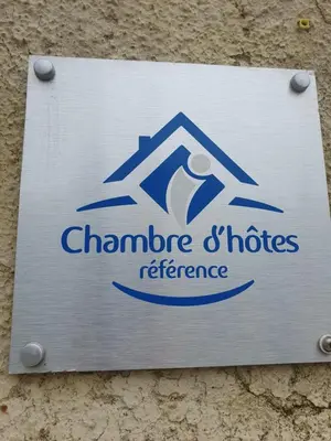 a sign for a mortgage industries reference at le lorrain in Saint-Pons