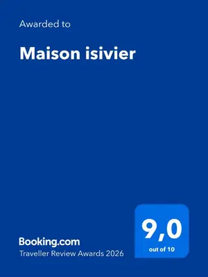 a screenshot of a cell phone with the translation of a translation reviewnavigation rewards at Maison isivier in Magrie