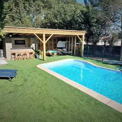 VILLA AU CALME AVEC PISCINE