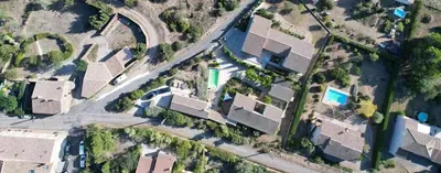 an overhead view of houses in a subdivision at Le Villerouge - 14 Personnes - Piscine in Fabrezan