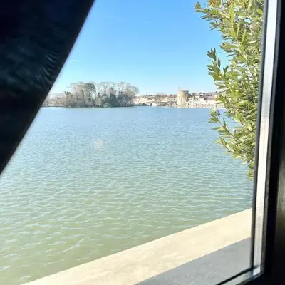Le bassin - Vue canal du midi avec climatisation et garage