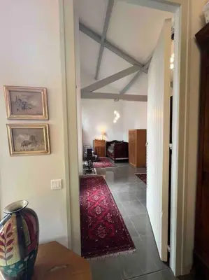 a hallway of a room with a room with at The hat factory in Espéraza