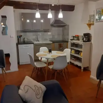 Maison chaleureuse près de lagrasse corbières