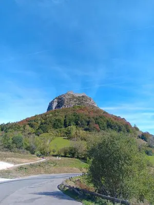 a mountain on the side of a road at Le Castel d'olmes in Laroque-dʼOlmes