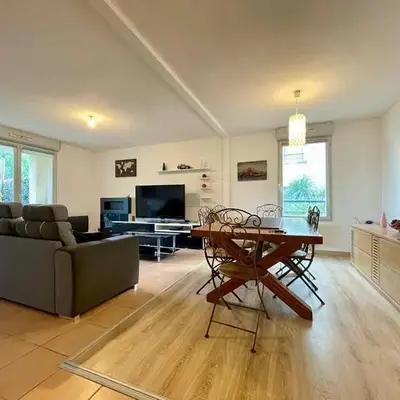 L'appartement Michelet - Parking privé et gratuit - 2km Cité Médiévale