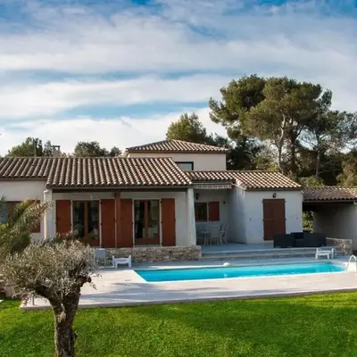 villa queen-south IT