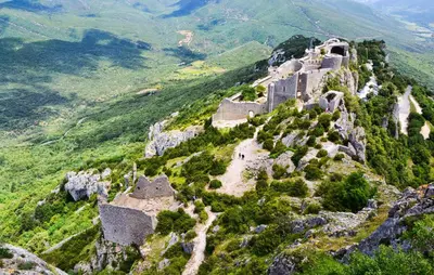 a view of the ruins of a fortress on a mountain at Gorgeous Home In Saint-Laurent-De-La-Ca in Saint-Laurent-de-la-Cabrerisse