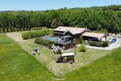 an aerial view of a house with an rv at Villa contemporaine à la campagne - Promo rentrée in Saint-Papoul