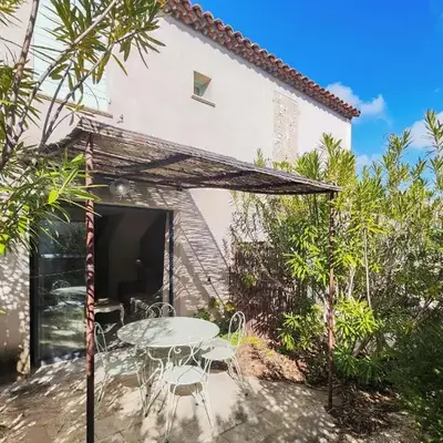 Lovely Home In Saint-Laurent-De-La-Ca