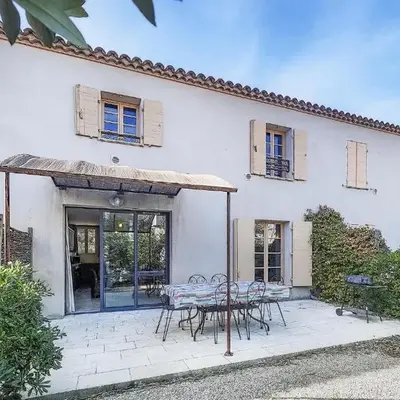 2 Bedroom Lovely Home In Saint-Laurent-De-La-Ca