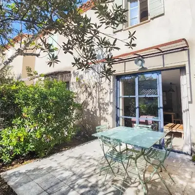 2 Bedroom Gorgeous Home In Saint-Laurent-De-La-Ca