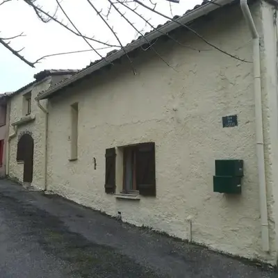 Maison de village avec jardin