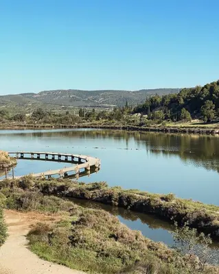 a bridge over a body of water at Appartement 1 chambre in Peyriac-de-Mer