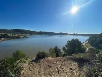 a view of a lake on a sunny day at Appartement 1 chambre in Peyriac-de-Mer