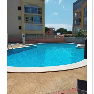 Superbe 2 pièces climatisé avec piscines