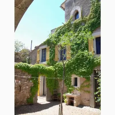Lo Cantou Comfortable holiday residence