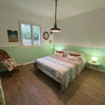 Villa contemporaine avec piscine