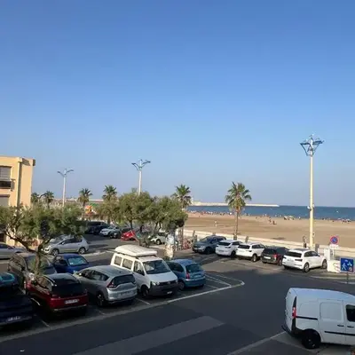 T2 climatisé en front de mer avec parking - FR-1-797-13