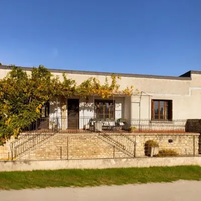 L'Oustal 3 chambres avec grand jardin parking gratuit