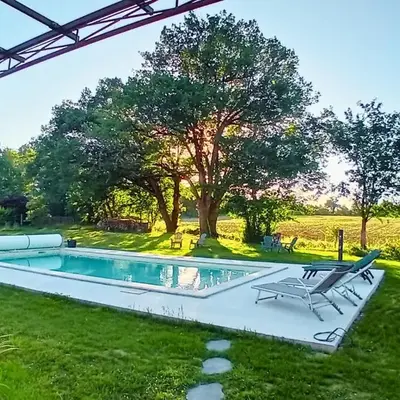 La petite maison de Valérie proche château de la Rode