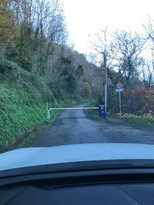 a view of a road with a speed limit sign at Le balcon d hautpoul in Mazamet