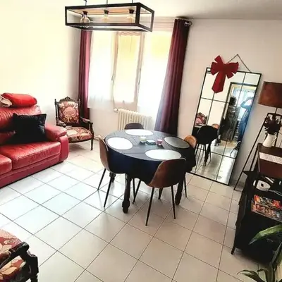 Appartement central avec parking