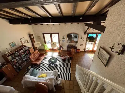 an overhead view of a living room with a couch at Belle Villa 4 bed, sud de la France in Limoux
