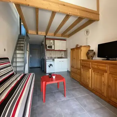 Appartement dernier étage à 300 m de la plage GN020-238