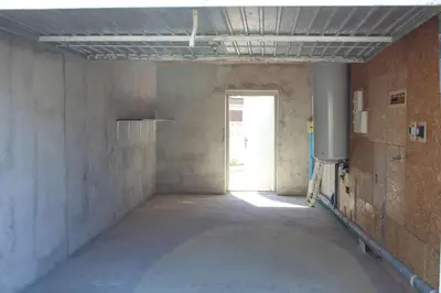an empty room with a door leading to a doorway at Maison 6 couchages - PORT LA NOUVELLE PN000-053 in Port-la-Nouvelle