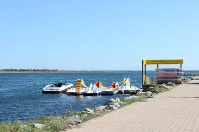 a group of boats are docked in the water at Appartement avec parking privé proche de la plage GN250-089 in Gruissan