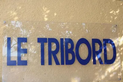 a sign that says fire protocol on a wall at Appartement Rénové avec Balcon sur le Port GN460-010 in Gruissan