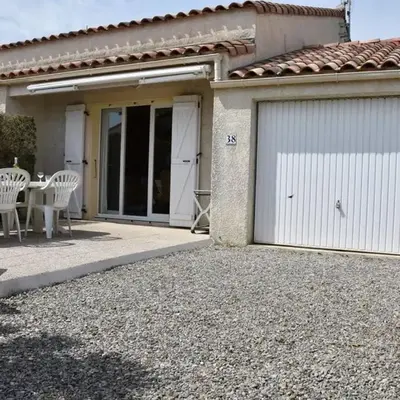 Villa avec terrasse et garage proche plage GA120-038