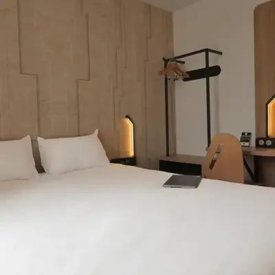 B&B HOTEL Carcassonne Rocadest La Cité