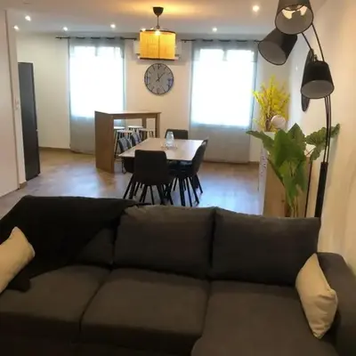 APPARTEMENT F3 BOX Vélo Moto Centre historique