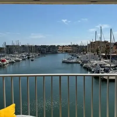 Studio Cabine Vue Port Gruissan