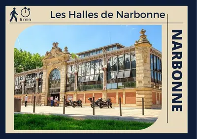 a building with motorcycles parked in front of it at Maison des Artistes - Centre Ville in Narbonne