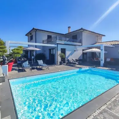 Cozy Home In La Redorte