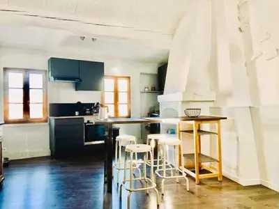 a room with a swing in a room at Le Mirador St Just 3 people City in Narbonne