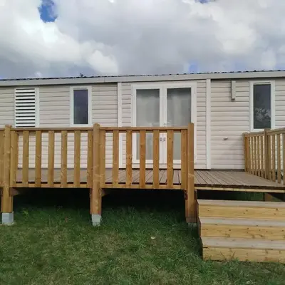 Mobil home dans camping 3 étoiles