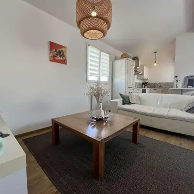 Très joli chalet privatif à Gruissan - Plage à 50 m - GN600-280