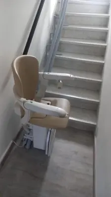 a bathroom with a toilet in a stair case at Aux Tournesols in Lavelanet