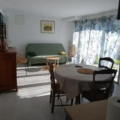Chez Louise