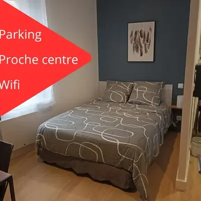 Chambre avec salle de bain privative