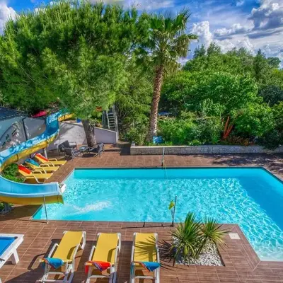 villa la combe blanche - toboggan aquatique privée