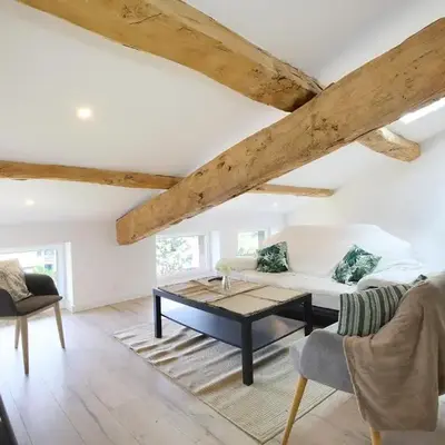 Confort & espace avec climatisation - T4 central