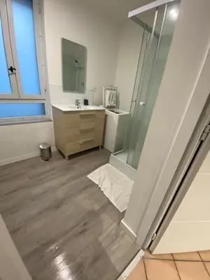a bathroom with a shower and a sink at La Dolce Vista et sa terrasse privée avec vue in Revel