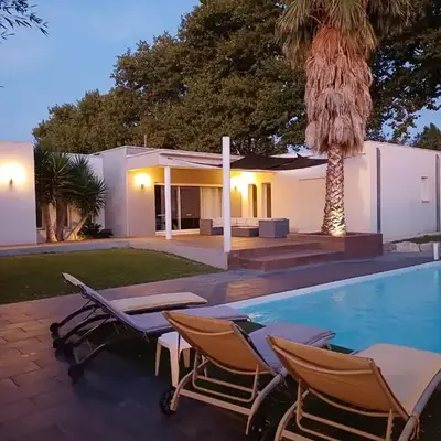 Villa d'architecte avec piscine chauffée